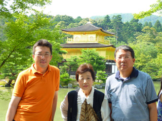family01.jpg
